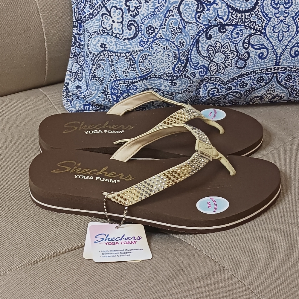 Skechers Yoga Foam sandals natural NWT